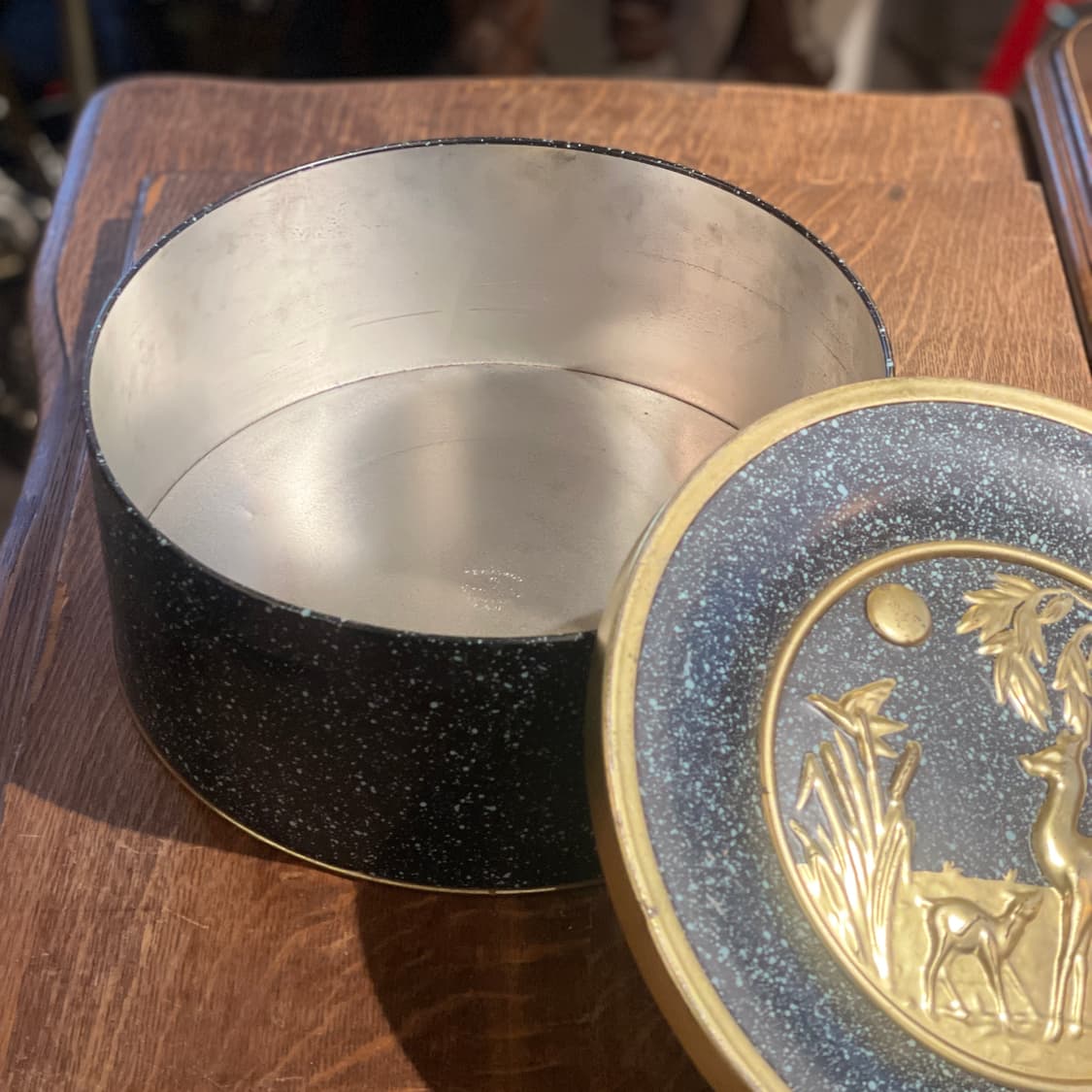 🍀미국 길드크래프트(Guildcraft) 대형 사슴 양각 틴케이스 상품이미지4