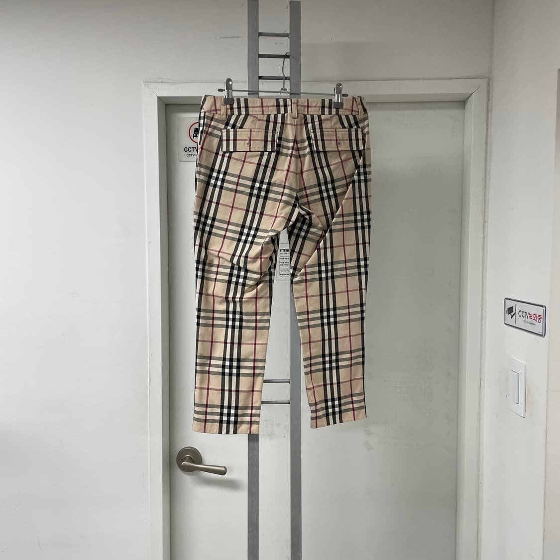 버버리 노바 베이지 팬츠 38(W) 상품이미지4