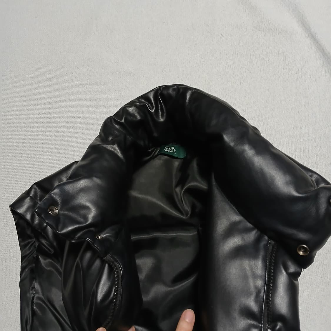 our wave 아워웨이브 레더 패딩 조끼 자켓 남녀공용 상품이미지5