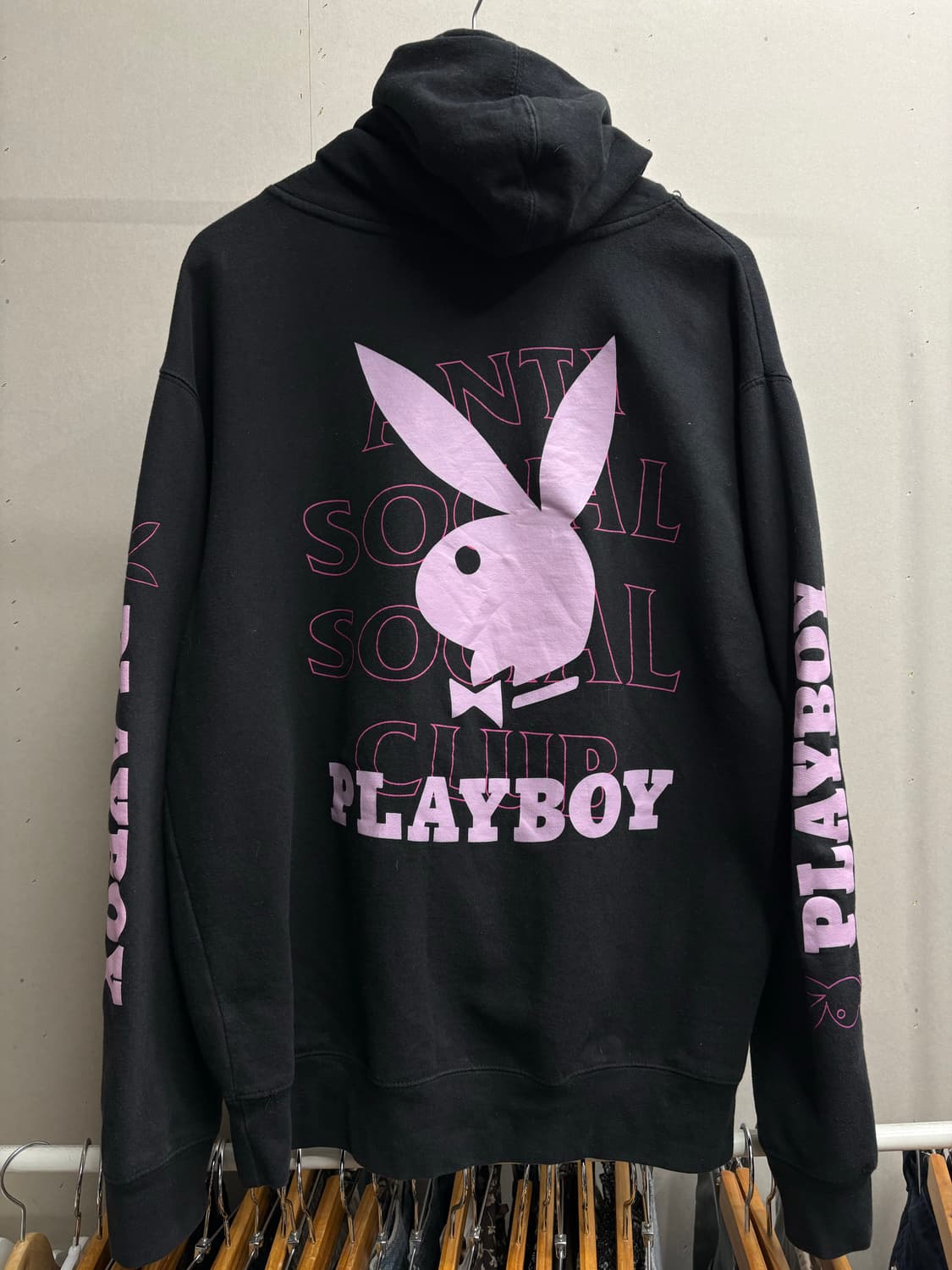 안티소셜클럽 x 플레이보이 후디 상품이미지1