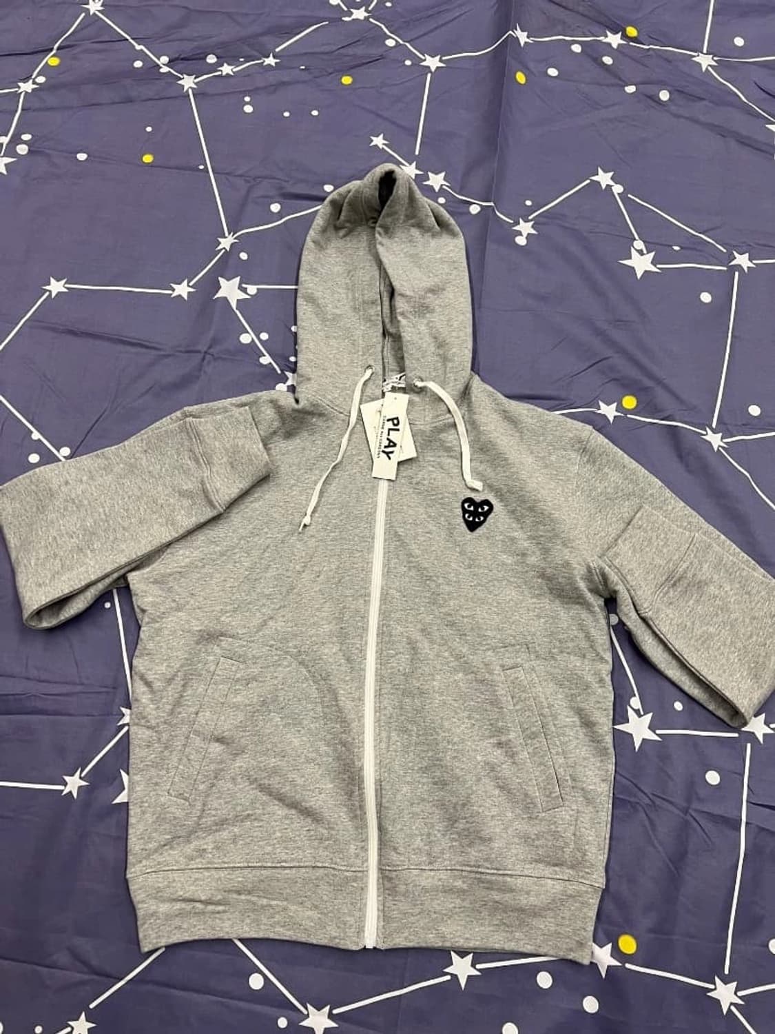 플레이 꼼데가르송 더블 아이 블랙 하트 후드 집업 그레이 상품이미지2