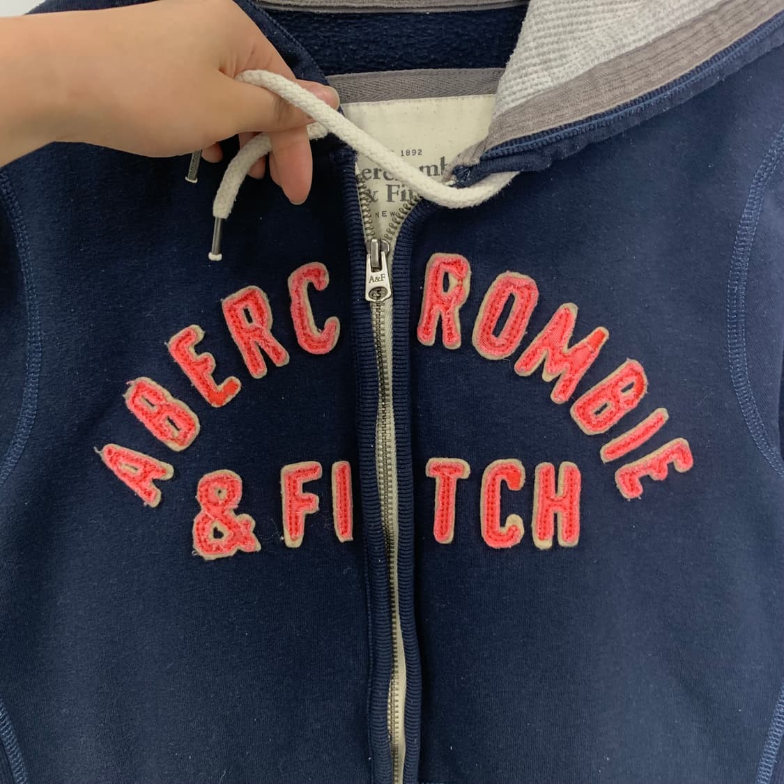 아베크롬비 y2k 와투케 네이비 헤비코튼 후드집업 상품이미지4