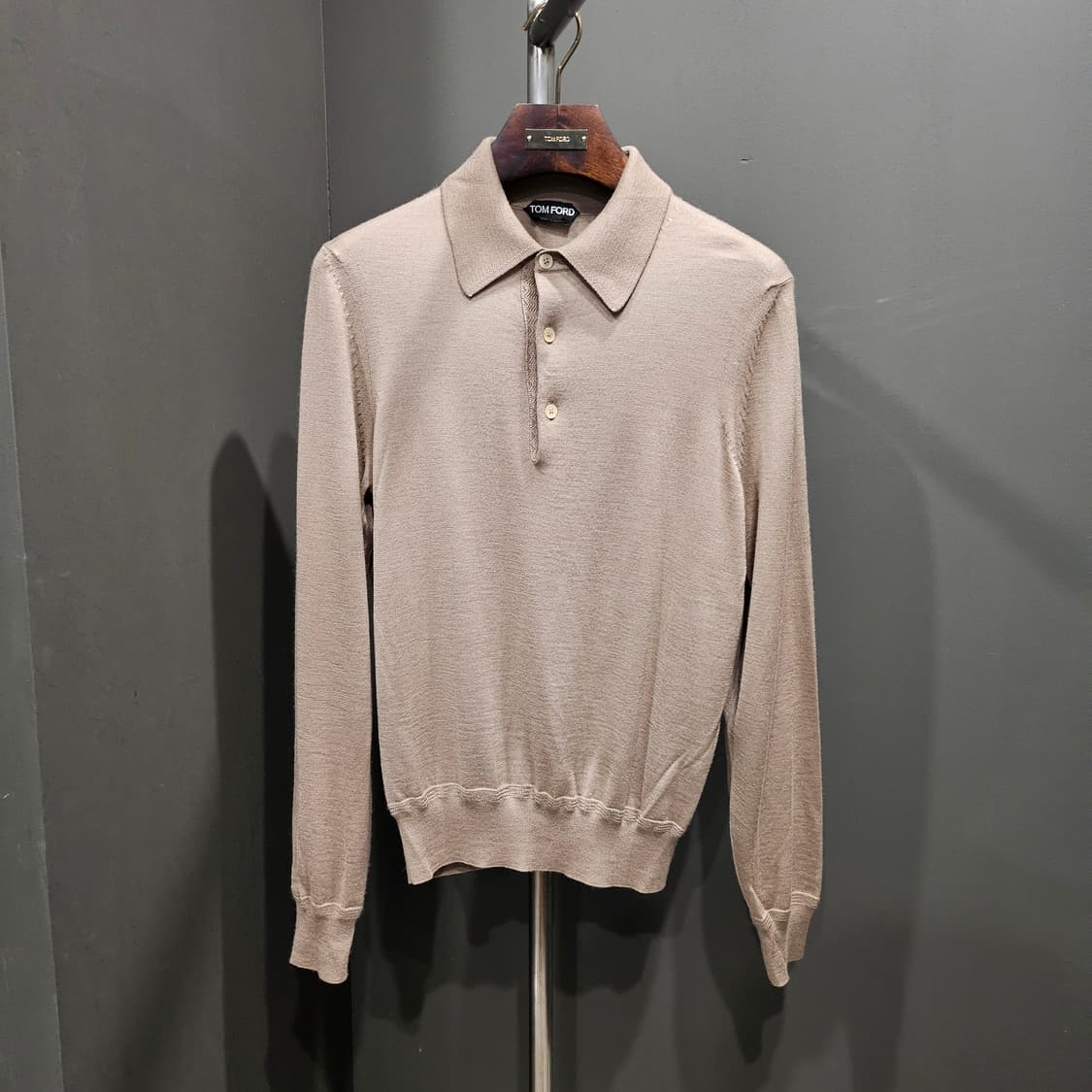 톰포드 캐시미어 실크 PK 카라 니트 상품이미지2