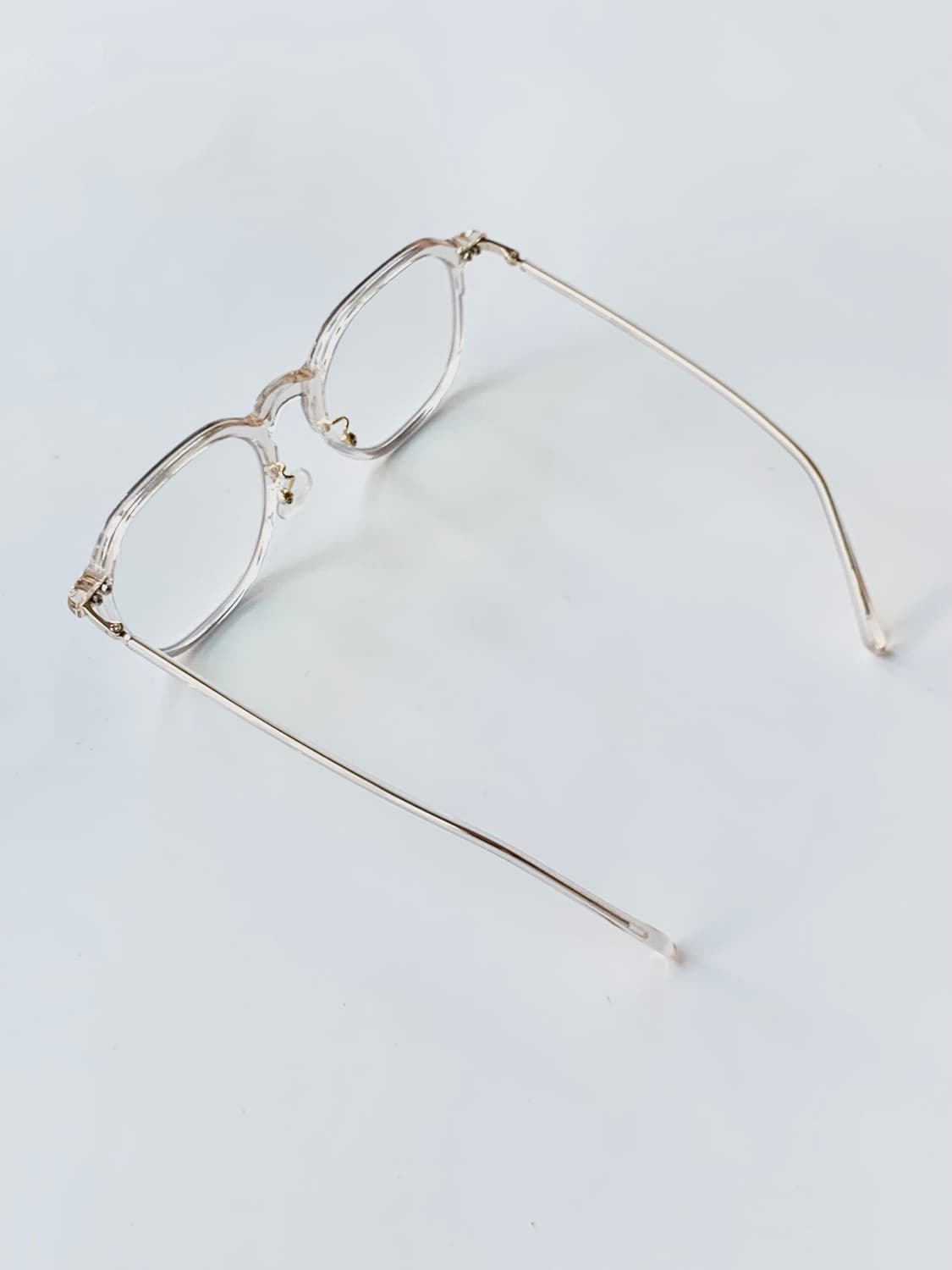 오피스 안경 코받침있는 뿔테 블루라이트렌즈포함   324 상품이미지4