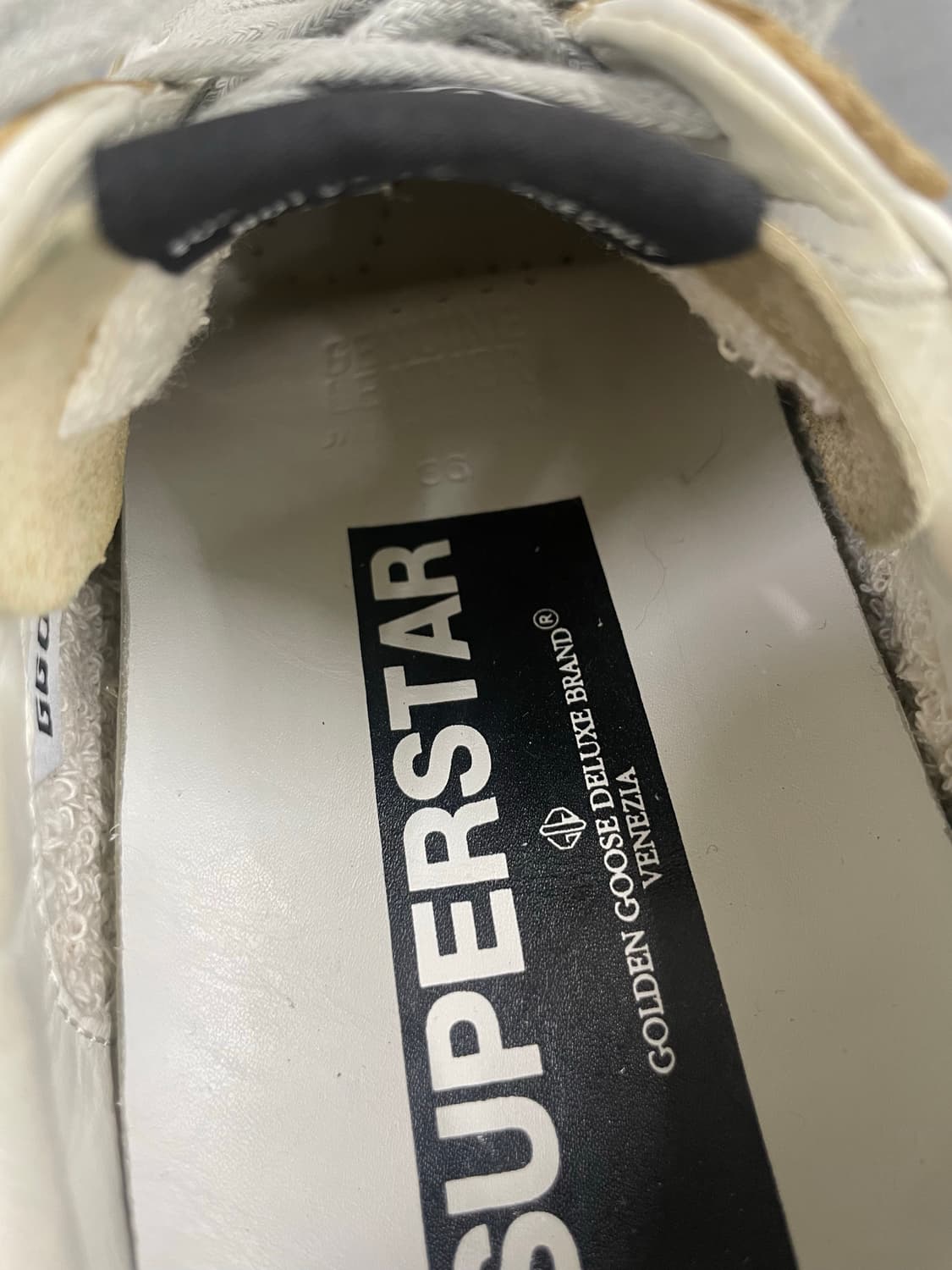 골든구스 슈퍼스타 화이트 실버탭 EU36 상품이미지7