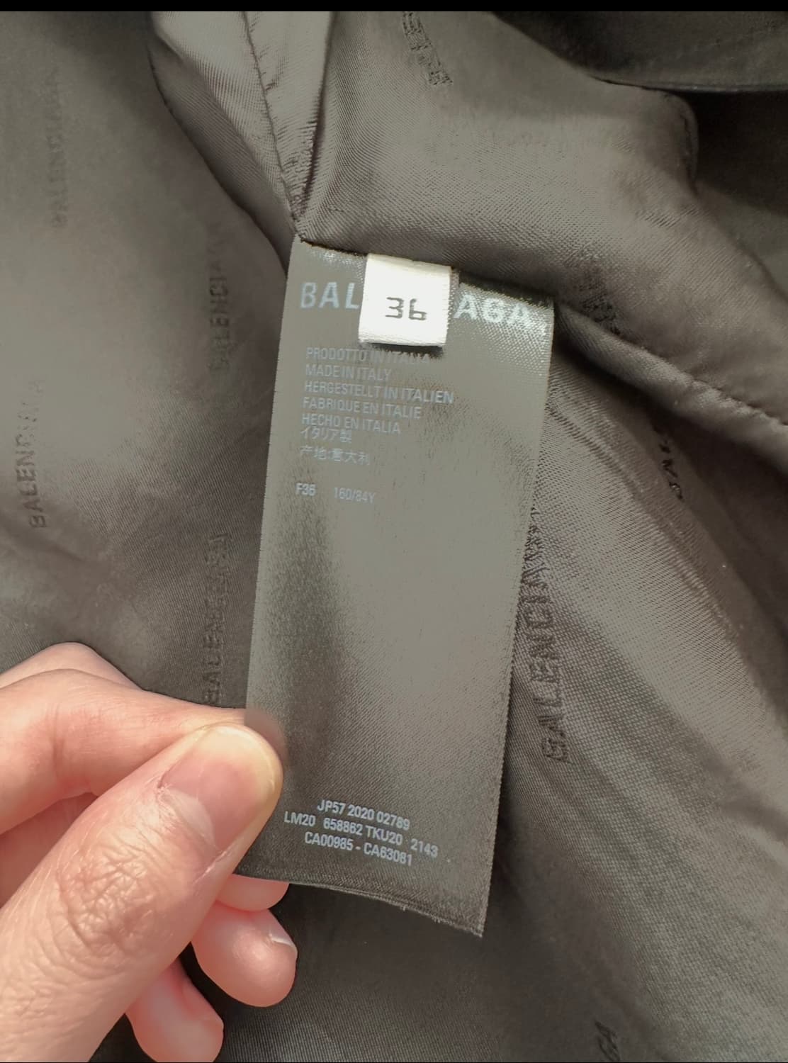 [36] 발렌시아가 디스트로이드 디스트레스드 코트 상품이미지7