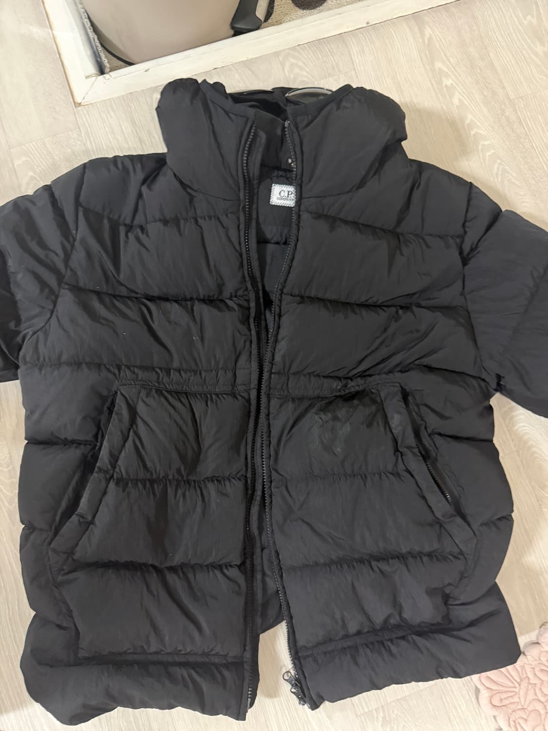 CP 컴퍼니 패딩  상품이미지4