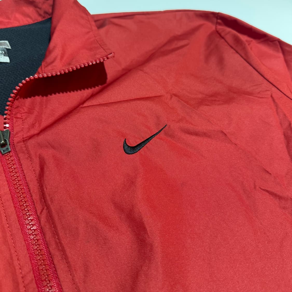 나이키 레드 스우시 윈드브레이커 자켓  상품이미지2