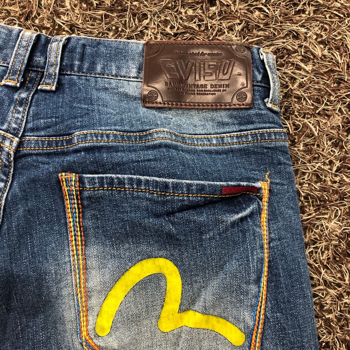 에비수 워싱 포켓 로고 데님 팬츠 상품이미지3