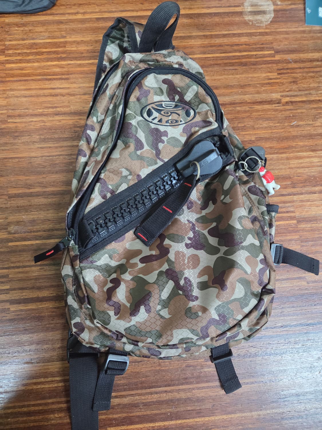 에스까르떼 대왕 지퍼 카모플라쥬 빅 슬링백 상품이미지1