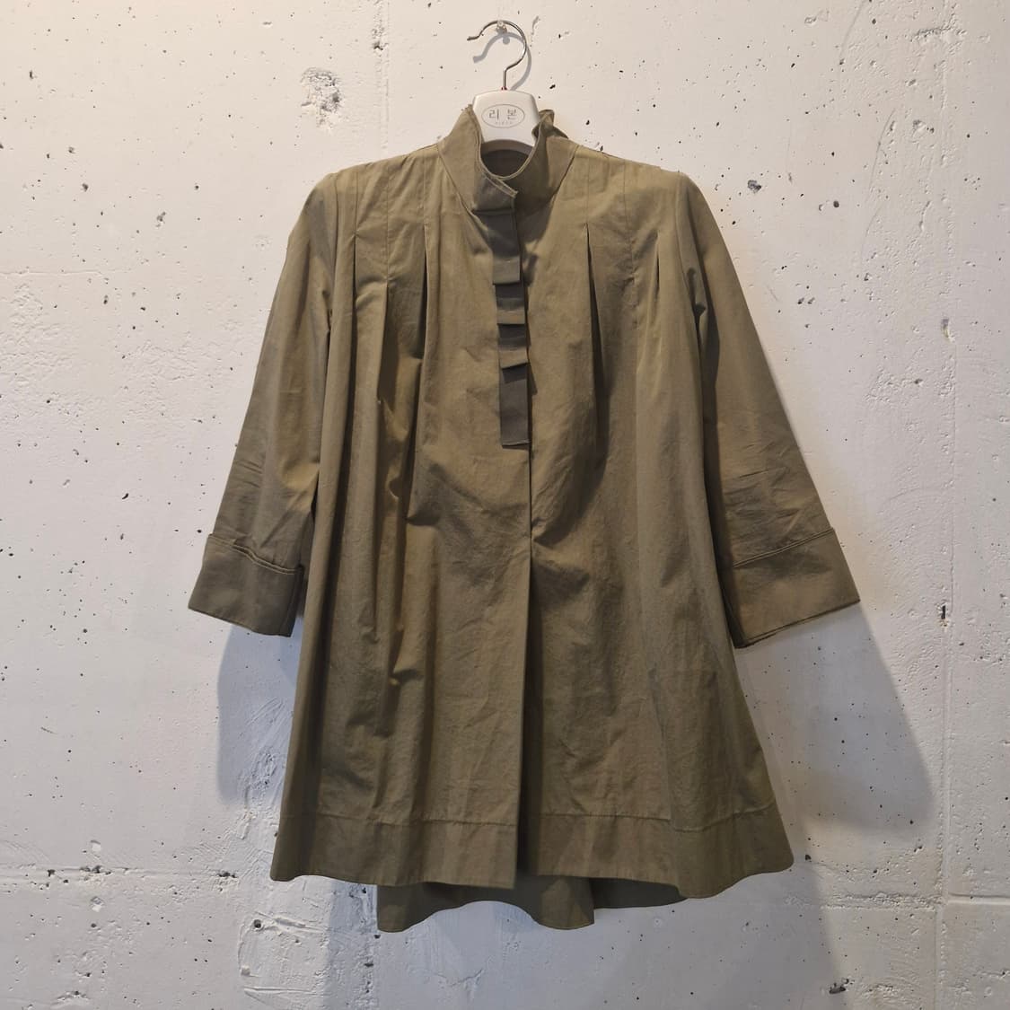 카키 오버핏 플레어 셔츠 상품이미지1