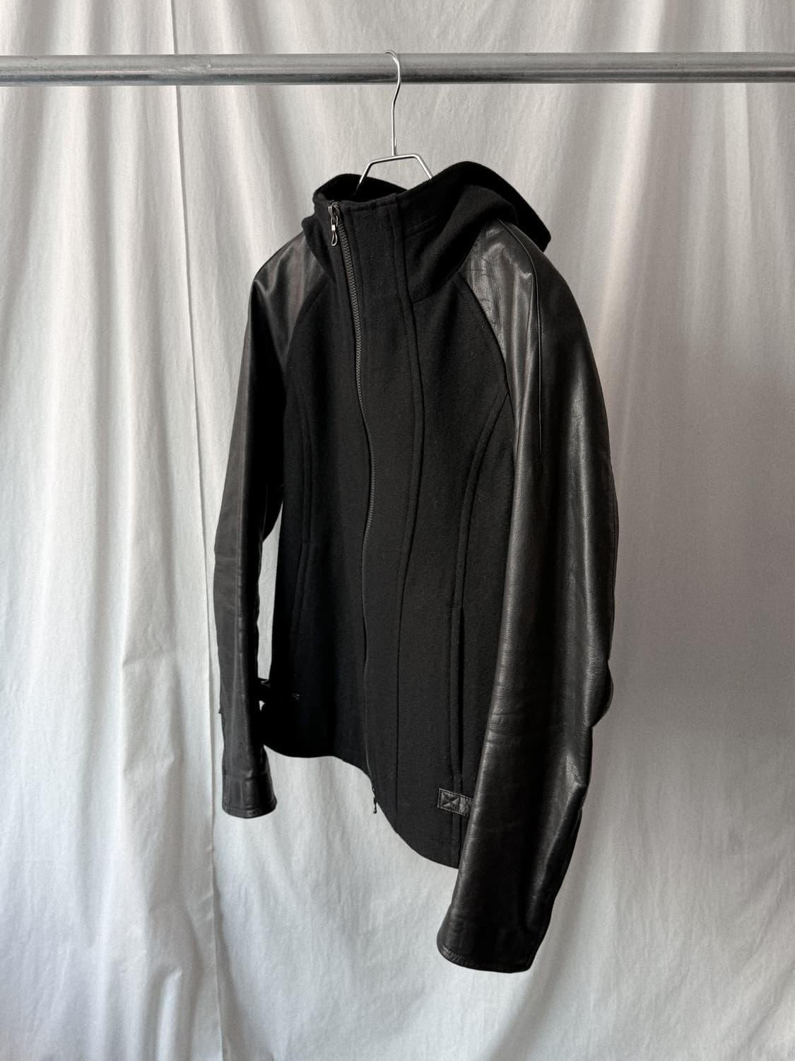 Kazuyuki kumagai attachment 레더 믹스 후드 자켓 상품이미지6