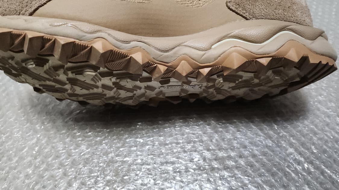 미즈노 논네이티브x무진 250사이즈 상품이미지5