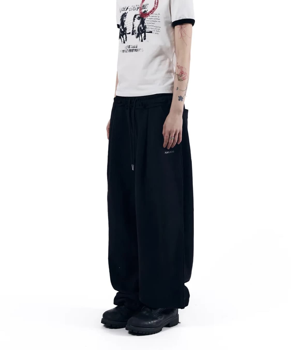 아캄 Side Damaged Sweatpants (Black) 상품이미지1