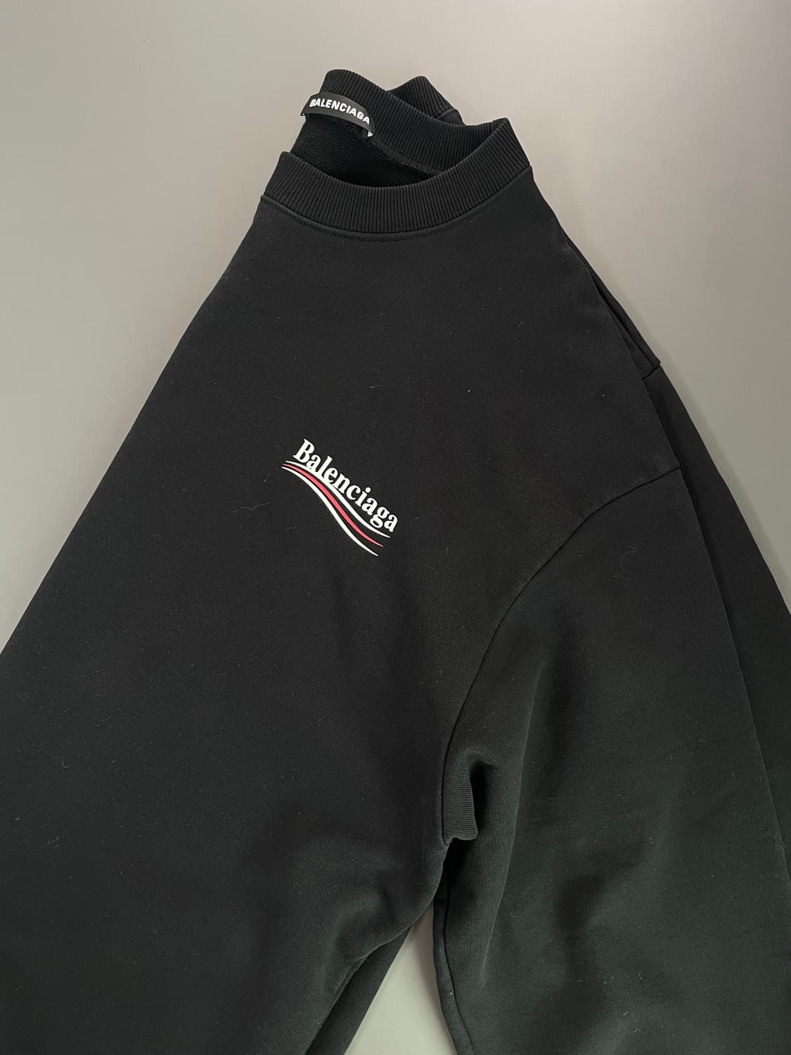 [XXL] 발렌시아가 폴리티컬 웨이브로고 맨투맨 스웻셔츠 상품이미지3