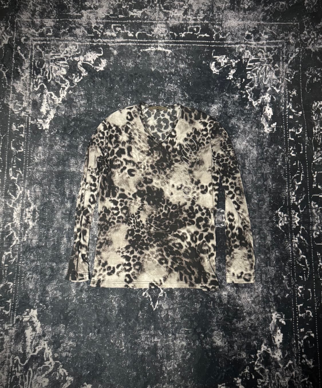 00s Mode Leopard Design Long Sleeve 상품이미지1