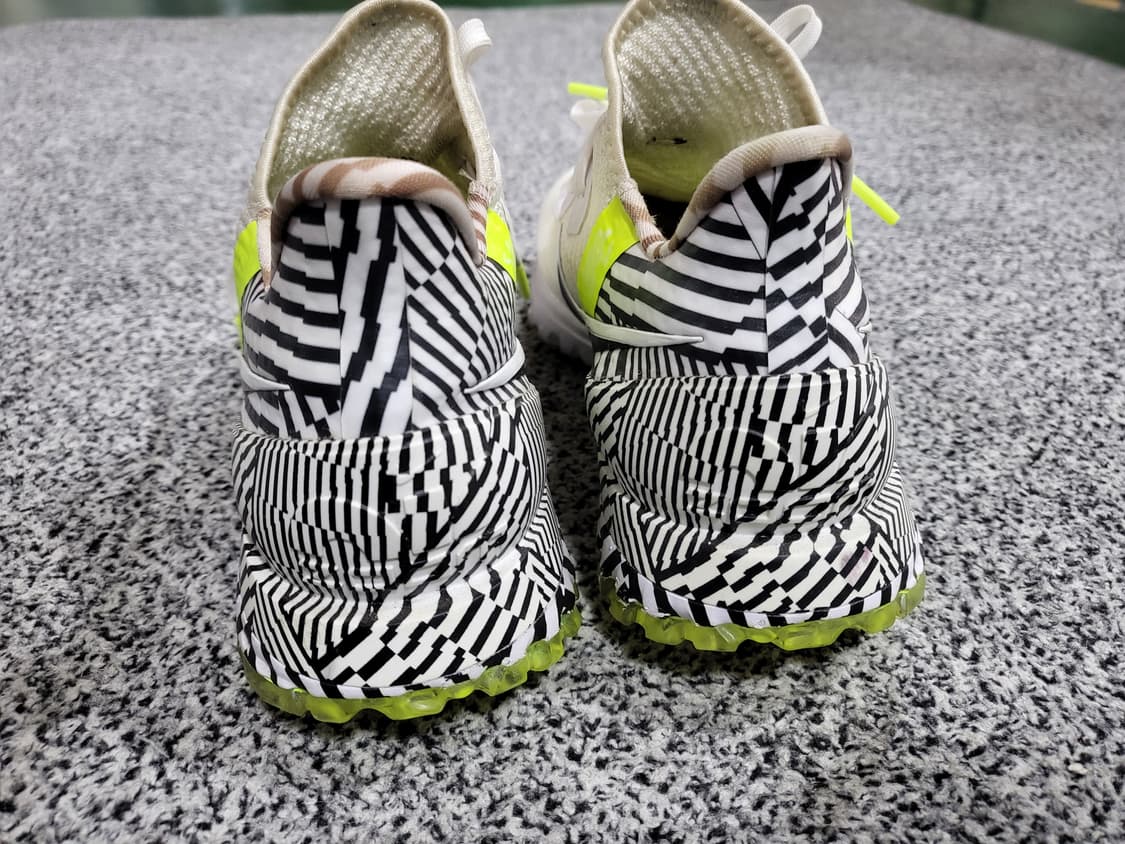 나이키 에어 줌 인피니티 투어 NRG 한정판 볼트 골프화  상품이미지7