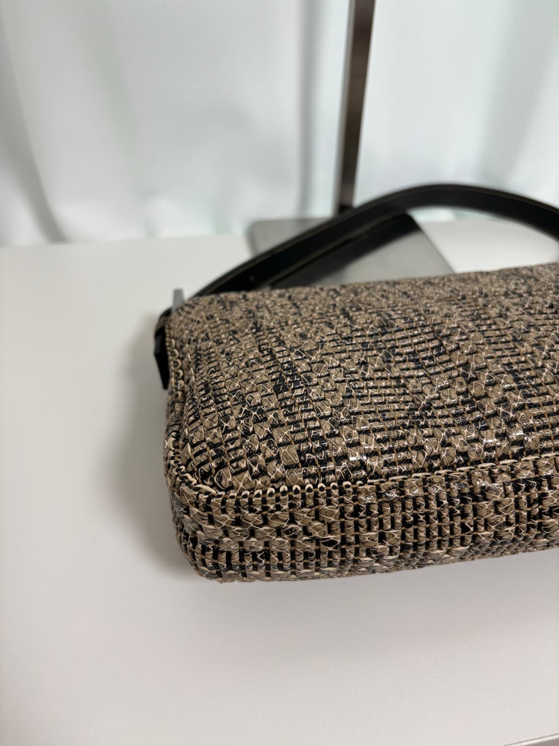 펜디 가죽 바게트백 리미티드 상품이미지5