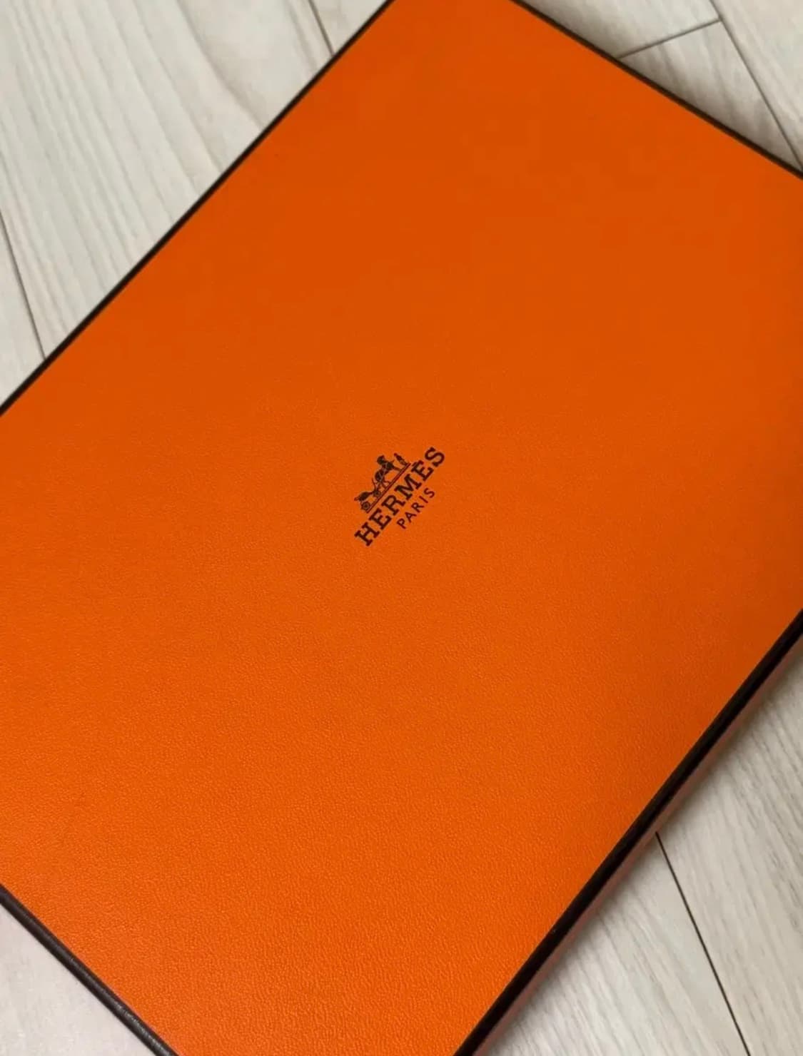 에르메스 실크 스카프 까레 90 GRAND UNIFORME 상품이미지3