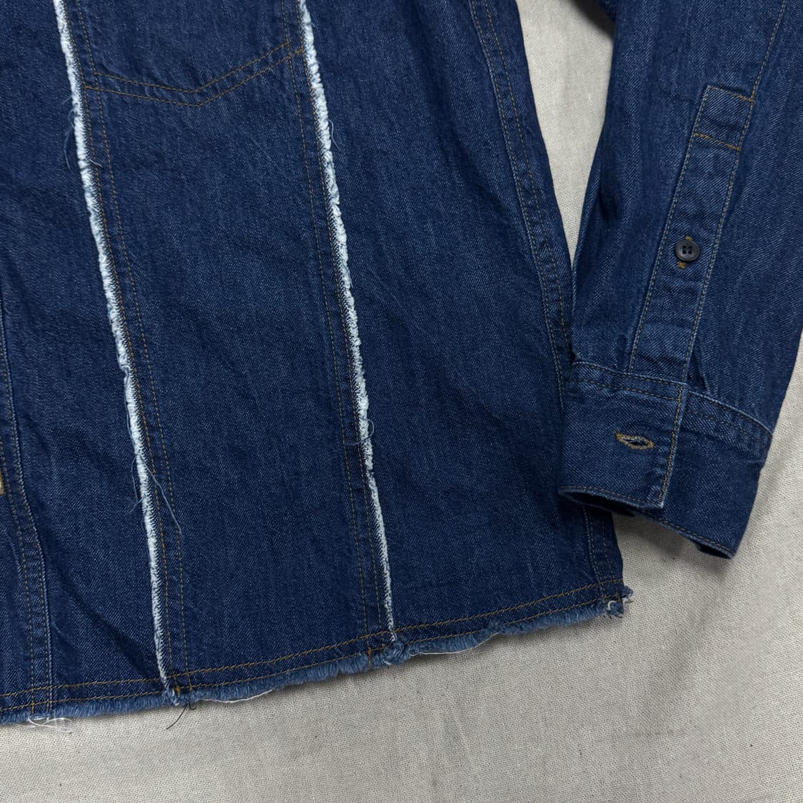 쿠어 절개 컷오프 크롭 데님셔츠 L 상품이미지3