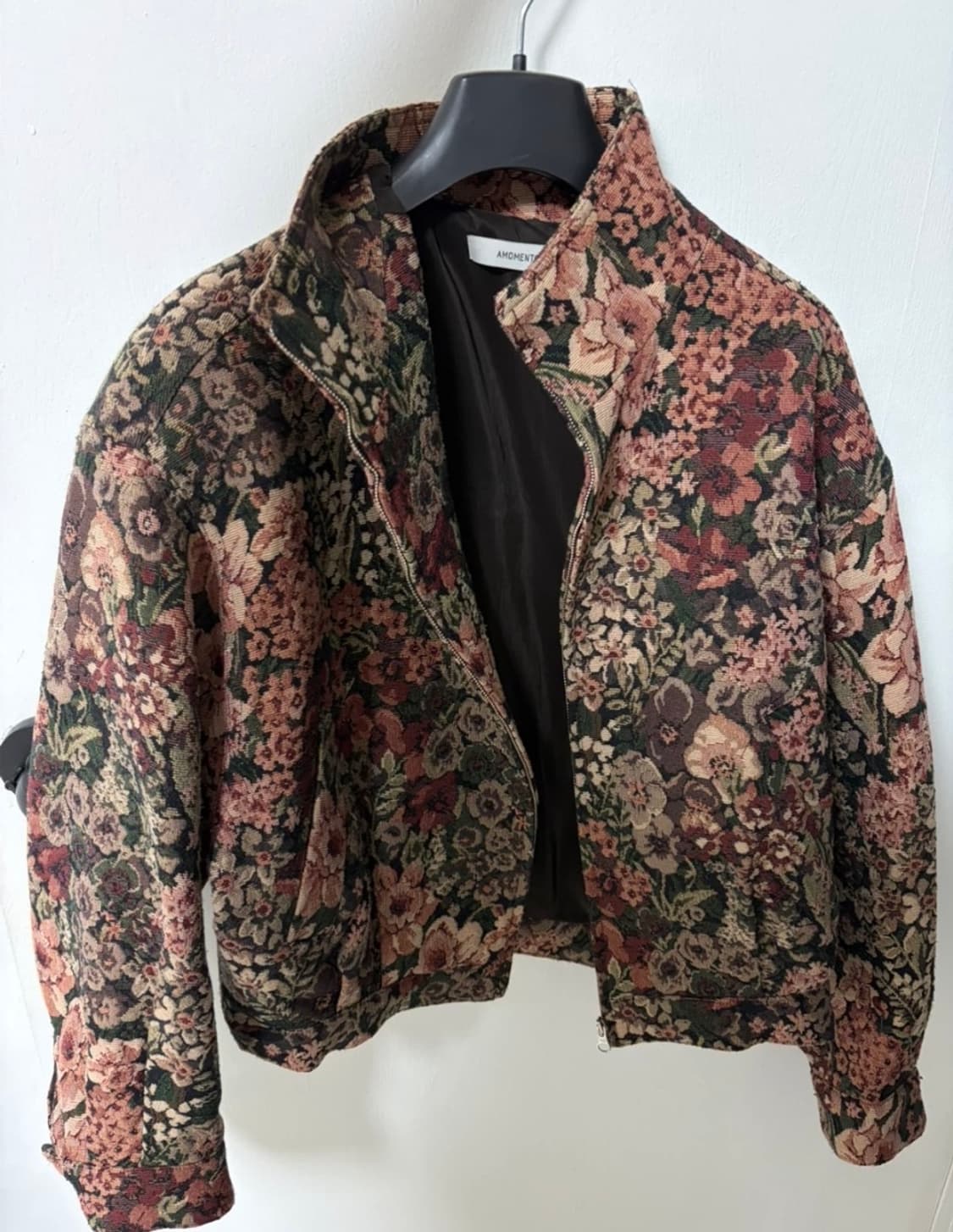 아모멘토 자가드 집업자켓  상품이미지1