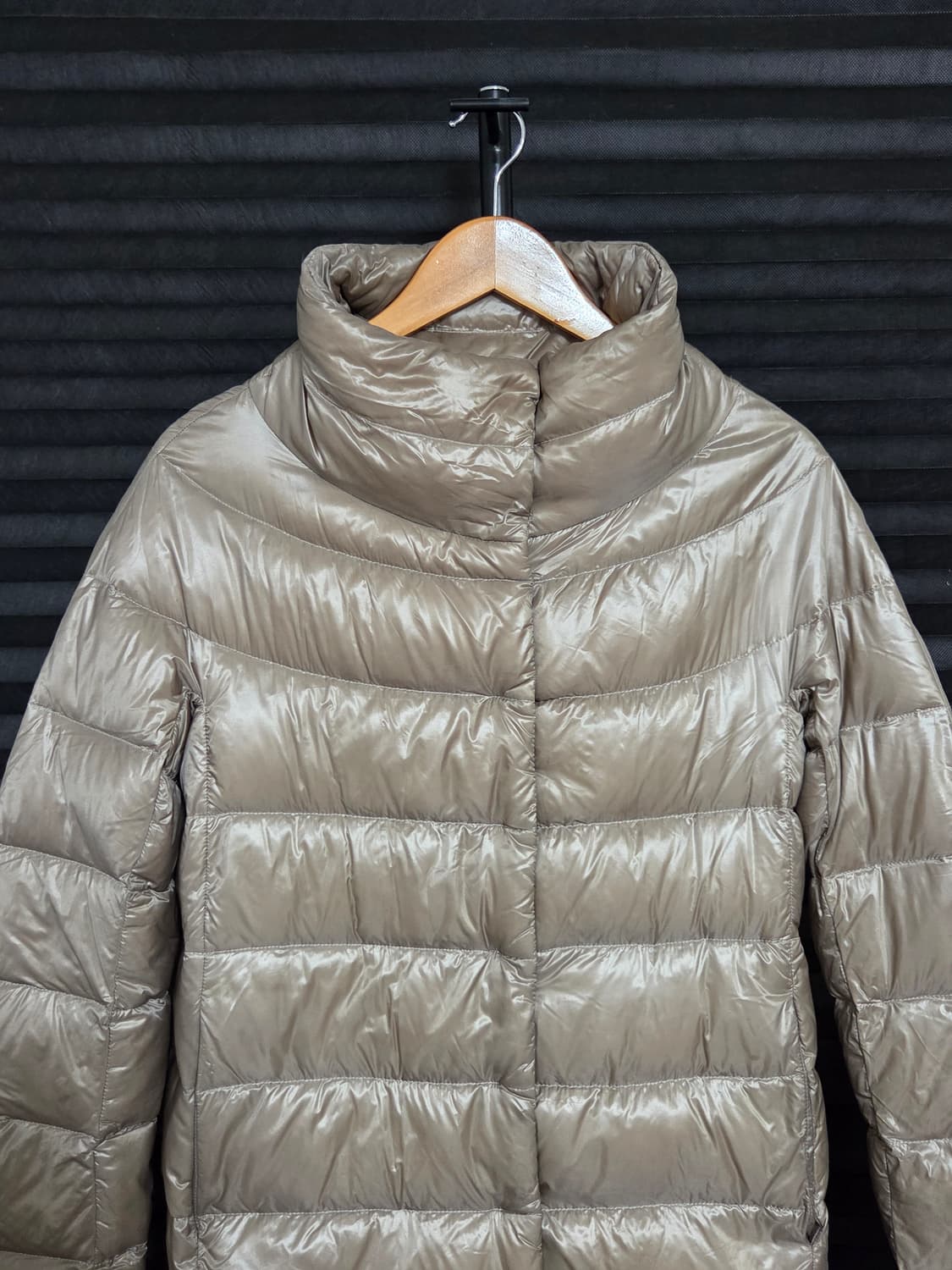 (정품) [에르노] 이코니코 도라 하이넥 구스다운 롱패딩 | 00093 상품이미지3