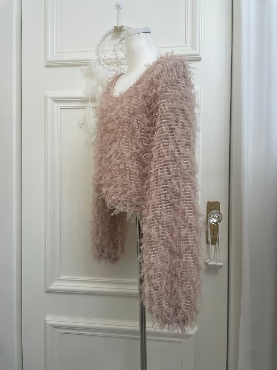indi pink shaggy crop knit top(size-F) 상품이미지2
