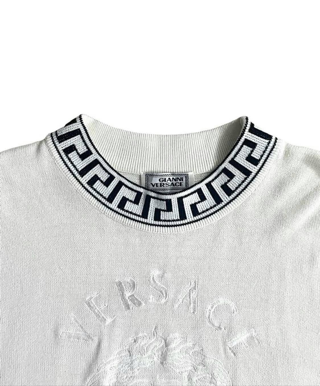 베르사체 니트,맨투맨후드(구찌디올샤넬프라다루이비통펜디셀린느톰브라운버버리) 상품이미지2