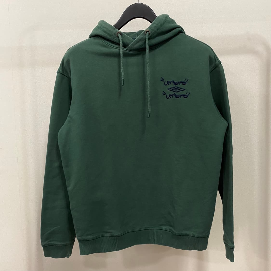 엄브로 백프린팅 후드 티셔츠 다크그린 상품이미지2