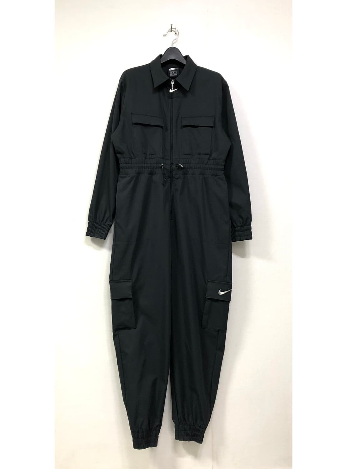 나이키 여성 신축성 좋은 유틸리티 스우시 카고 우븐 점프수트 _ 블랙 M 상품이미지1