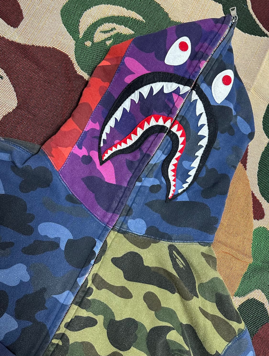 [ 2XL ] 베이프 샤크 멀티 후드집업 (희귀매물) 상품이미지3