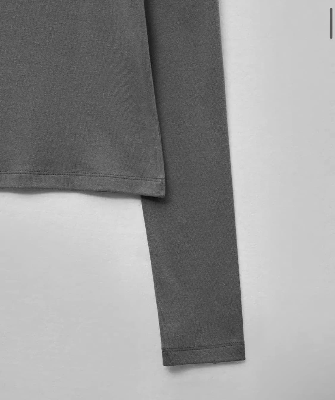 헬레네파리스 올데이 라운드 티셔츠 그레이 긴팔 상품이미지3