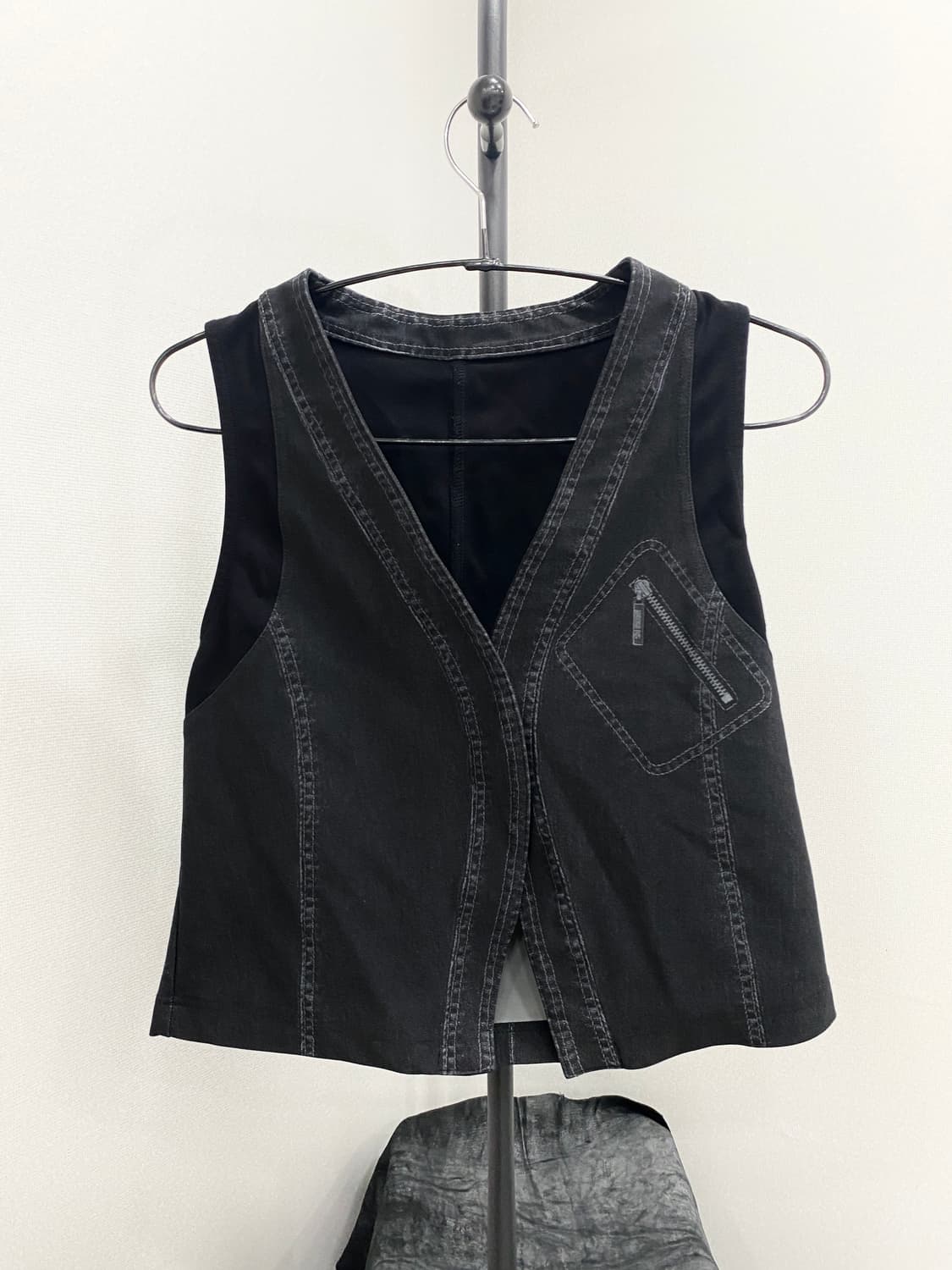 Denim Printed Tech Vest 상품이미지6