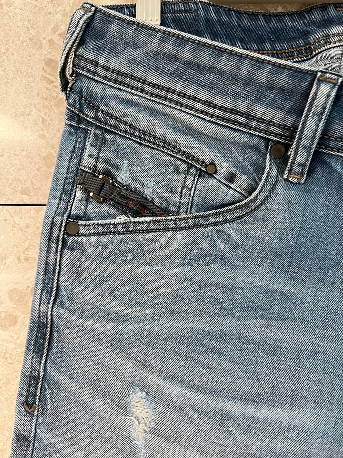 디젤 BELTHER 데미지 워싱 청바지 W31 L30 상품이미지2