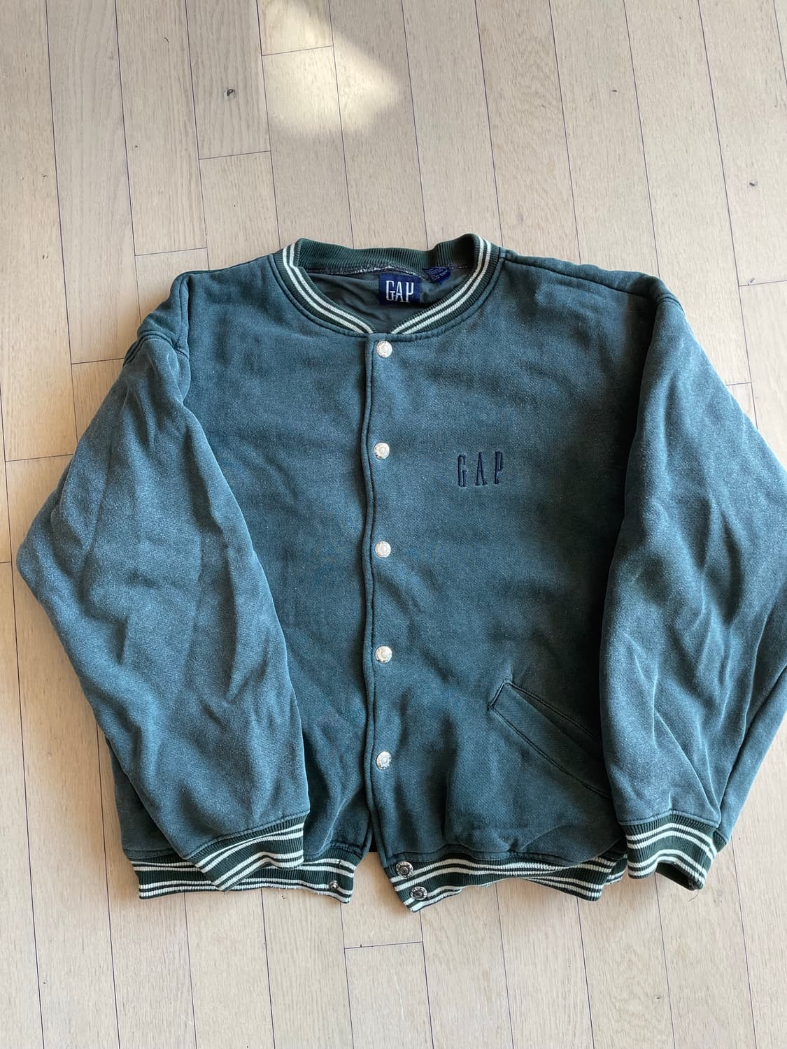 올드갭 스웻 바시티 상품이미지1