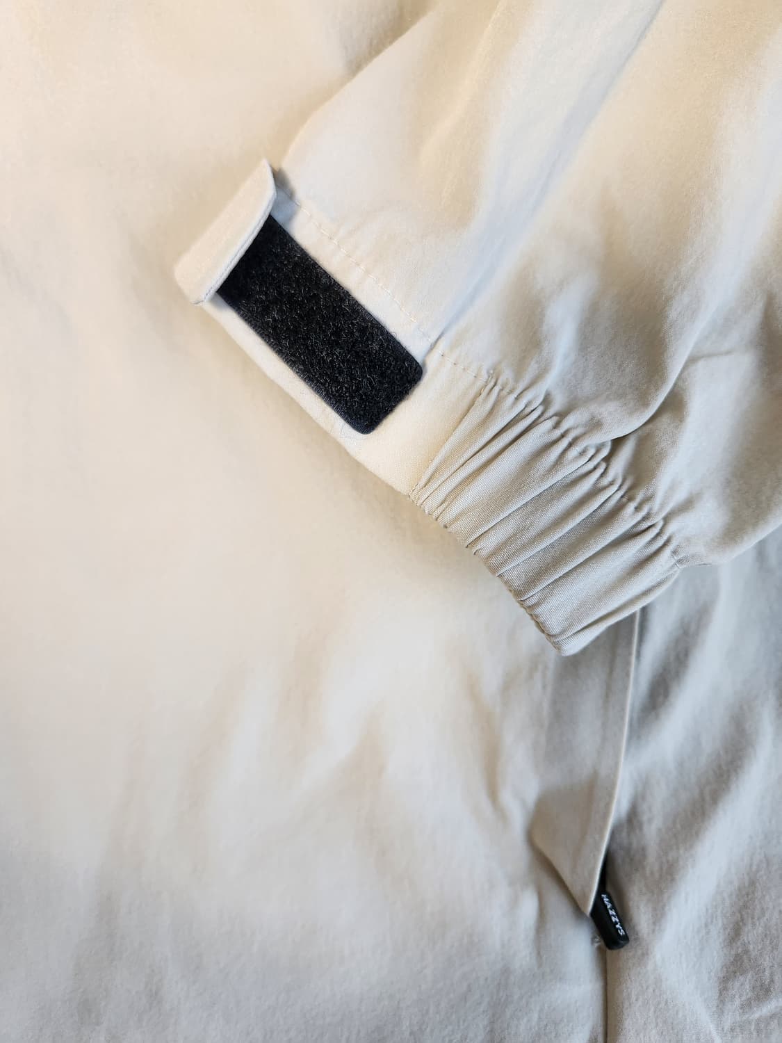 새상품급)헤지스 남성 골프 바람막이 집업 자켓 사이즈110 상품이미지6