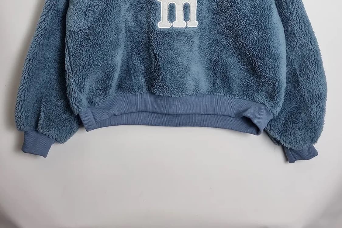 VOLCAN&APHRODITE M&M's 블루 캐릭터 보아 후리스 맨투맨 상품이미지4