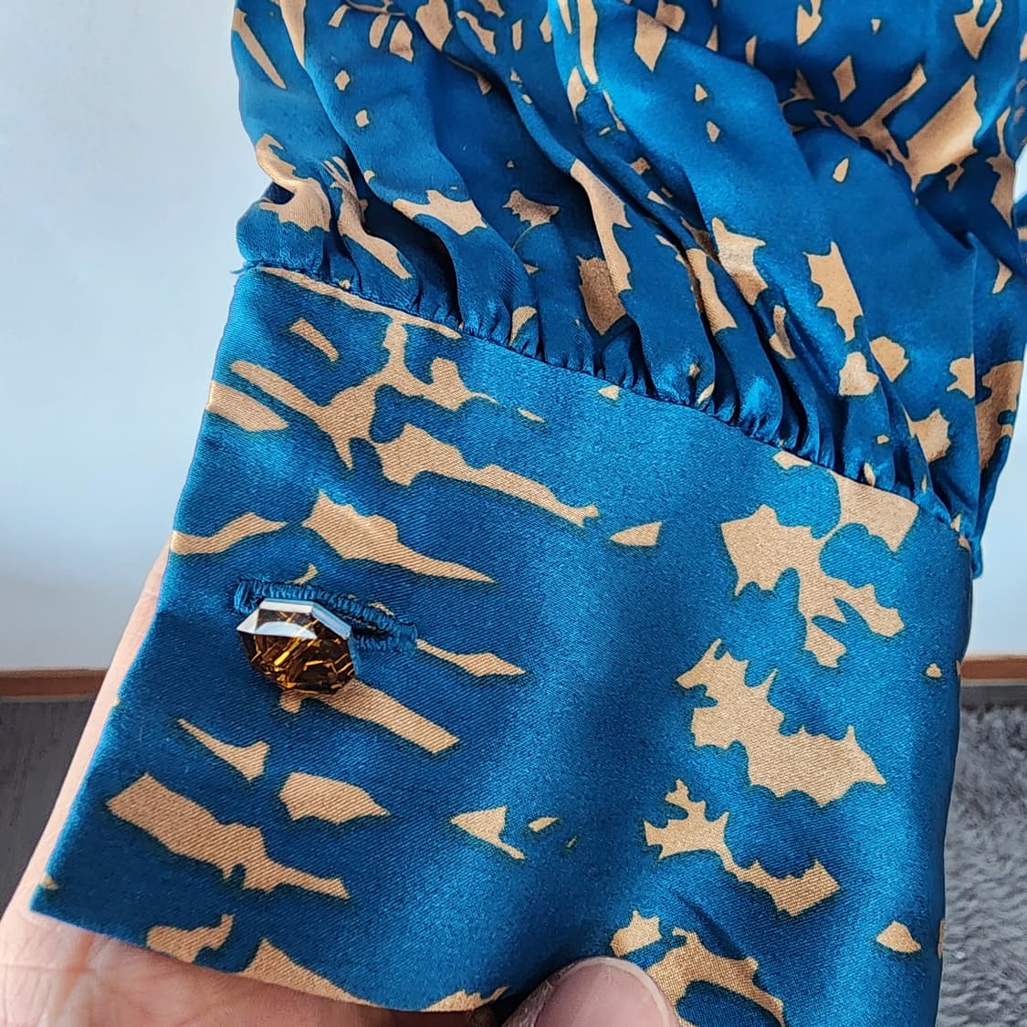 JESSI N.Y 리본 블라우스 패턴 블루 상품이미지2