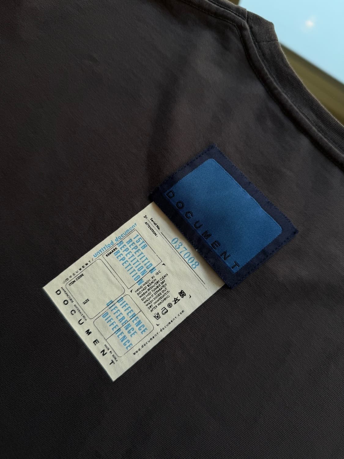 도큐먼트 티셔츠 105 상품이미지9