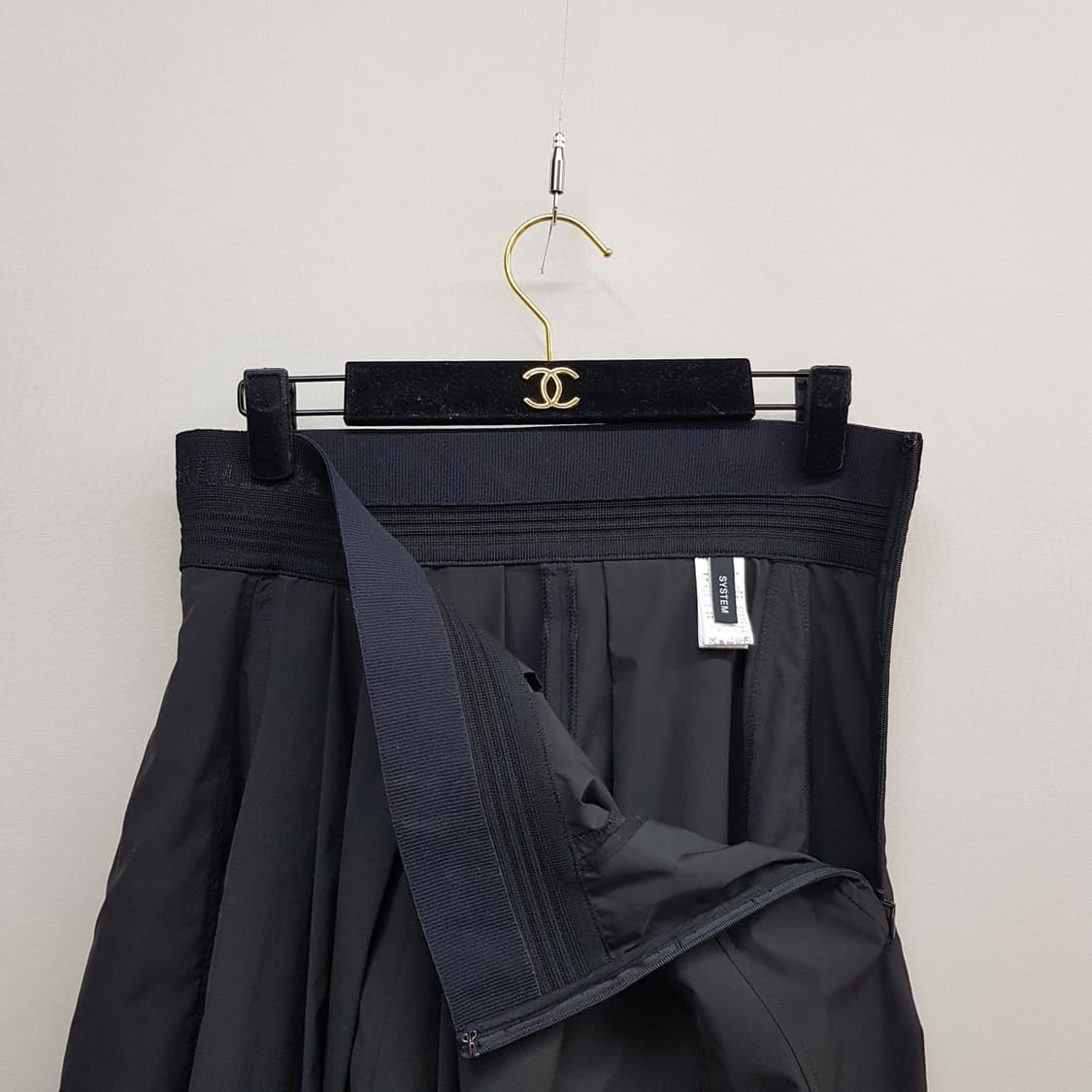 한섬 시스템 2023 밴딩 플레어 스커트 67-98사이즈 상품이미지2