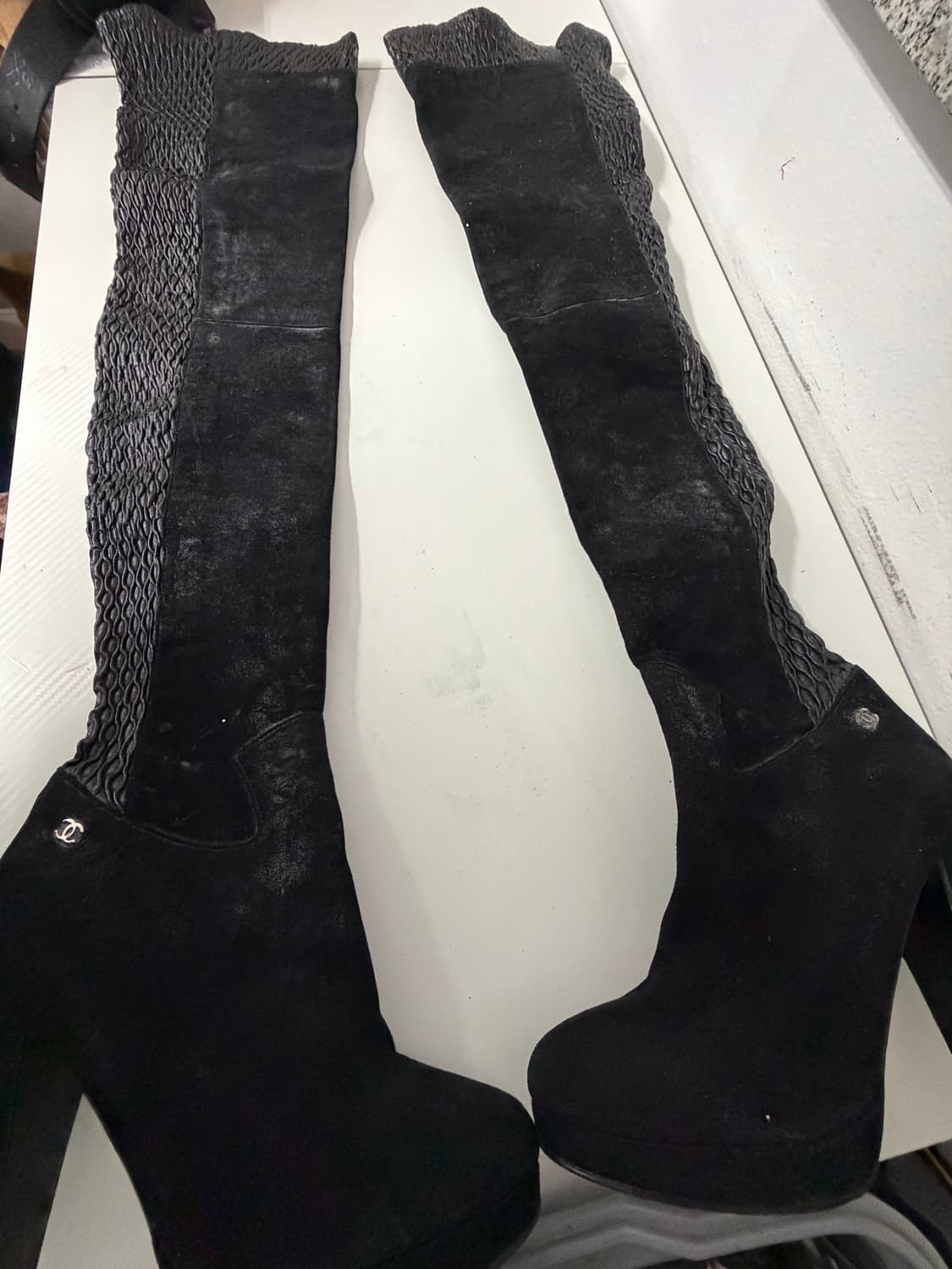 정품) 샤넬 블랙 스웨이드 롱부츠 38(250) 상품이미지7
