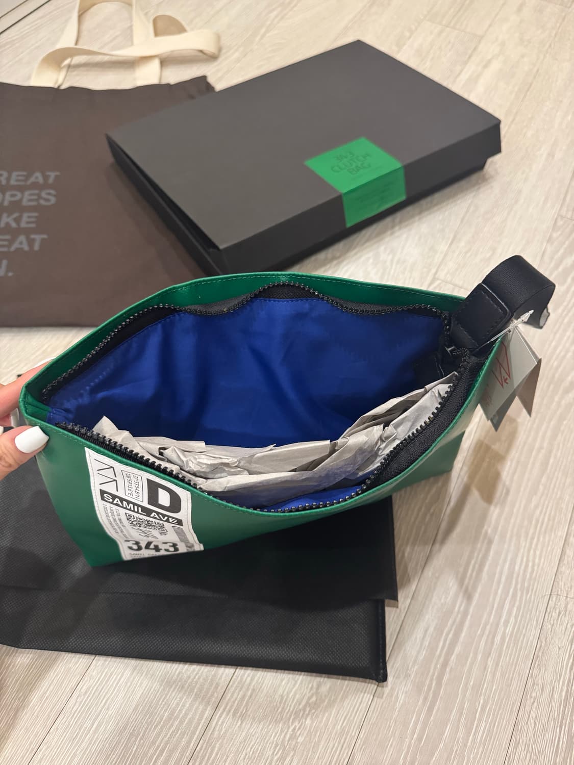 로우로우 트레블 방수 클러치백 상품이미지2