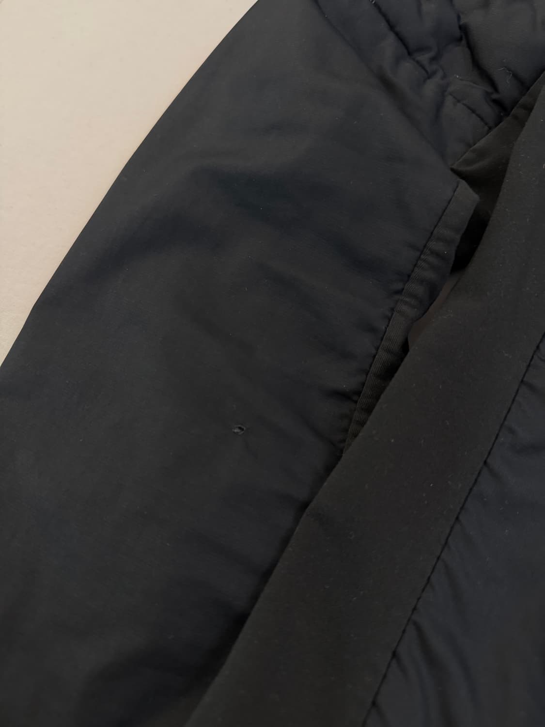 나이키 에어로로프트 구스다운 런닝 골프 경량패딩 블랙 상품이미지3