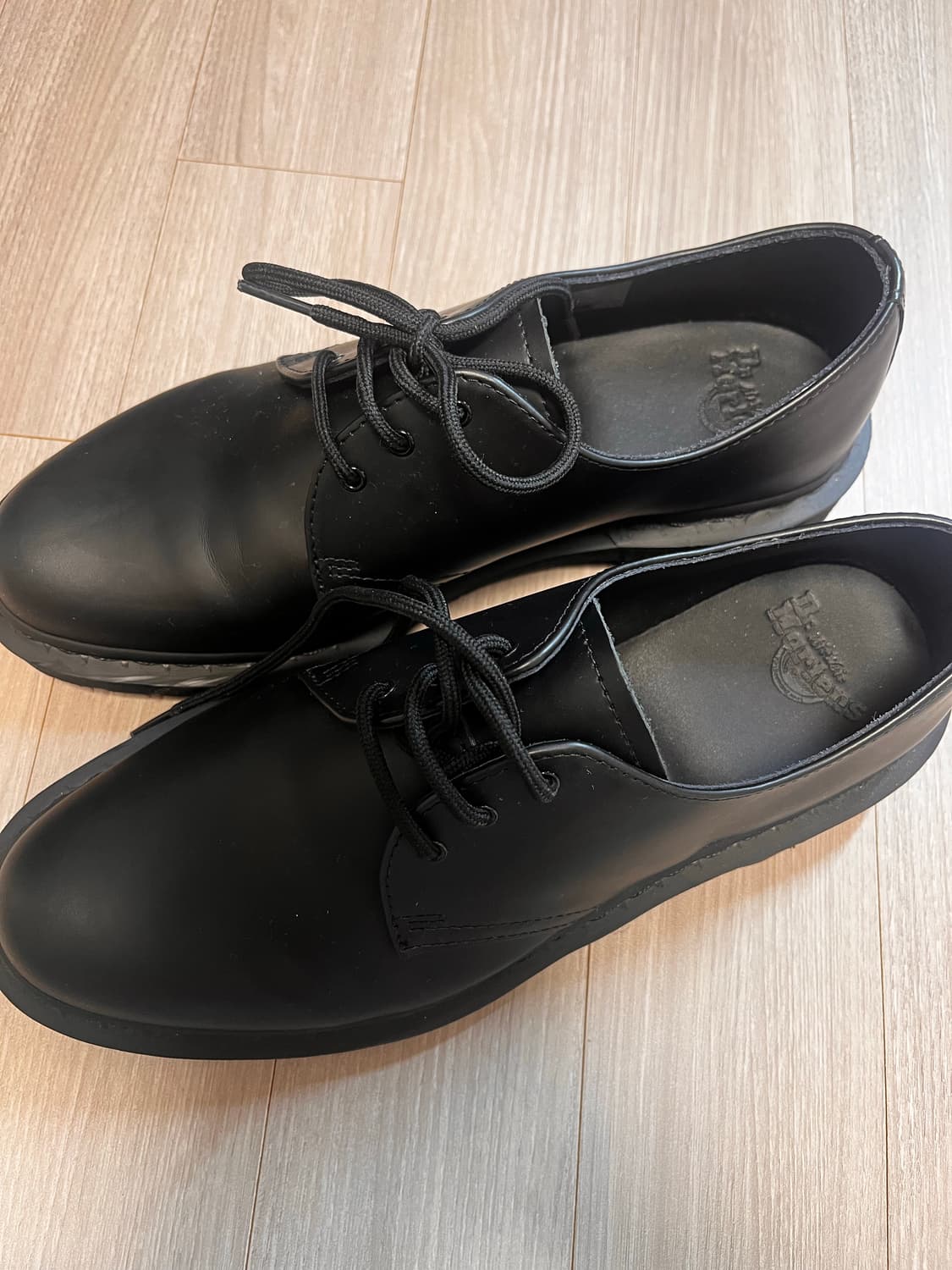 닥터마틴 1461 3홀 모노 블랙 상품이미지2