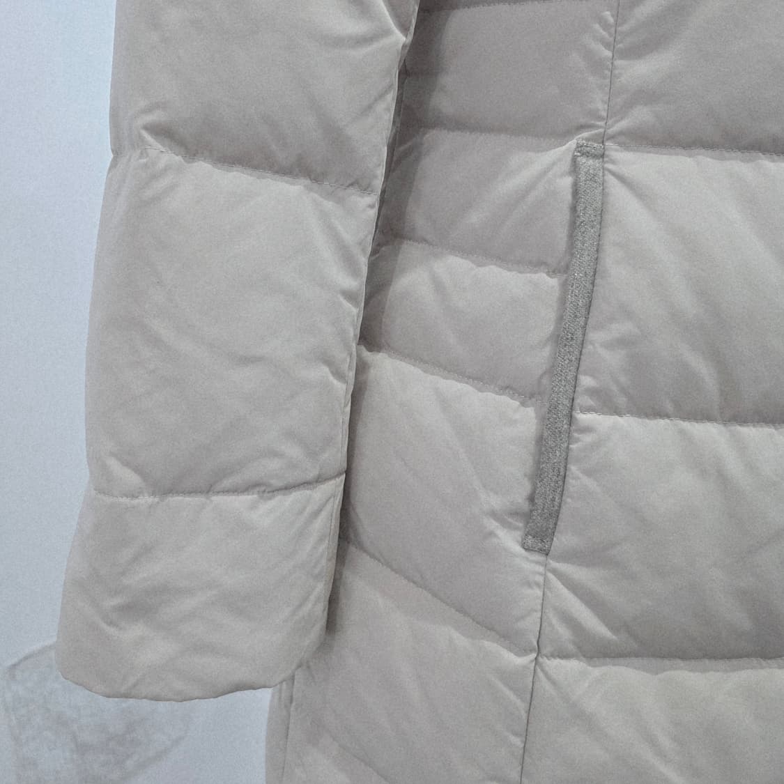 비바프레스토 베이지 덕다운 여성 롱패딩 상품이미지9