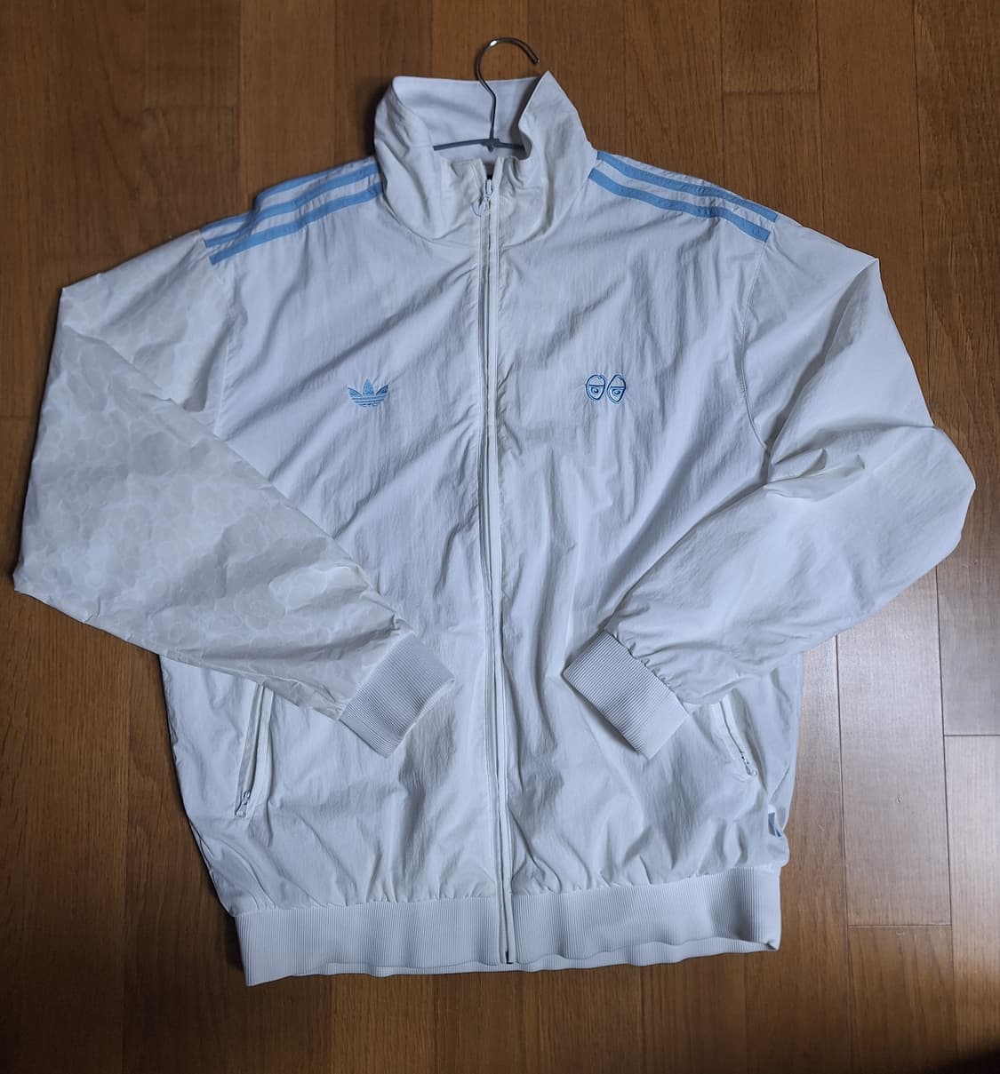 아디다스 크루키드 바람막이 상품이미지1