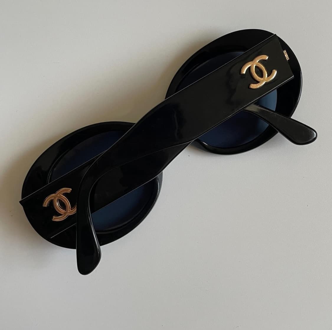 CHANEL OVAL SUNGLASSES 상품이미지4