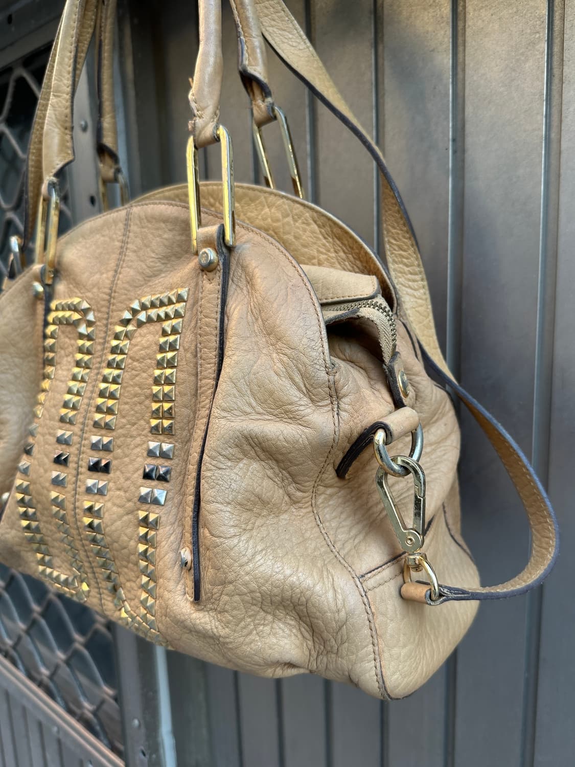 Daks leather stud bag 상품이미지3