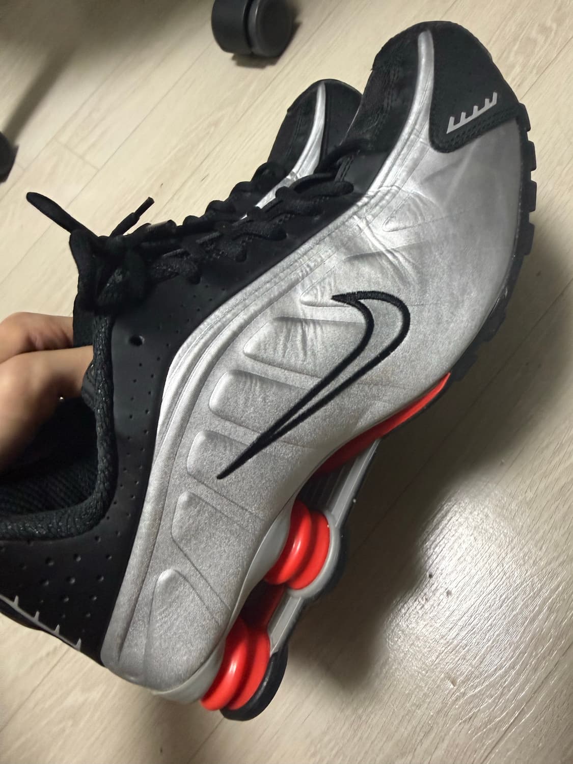 나이키 샥스 270 상품이미지2