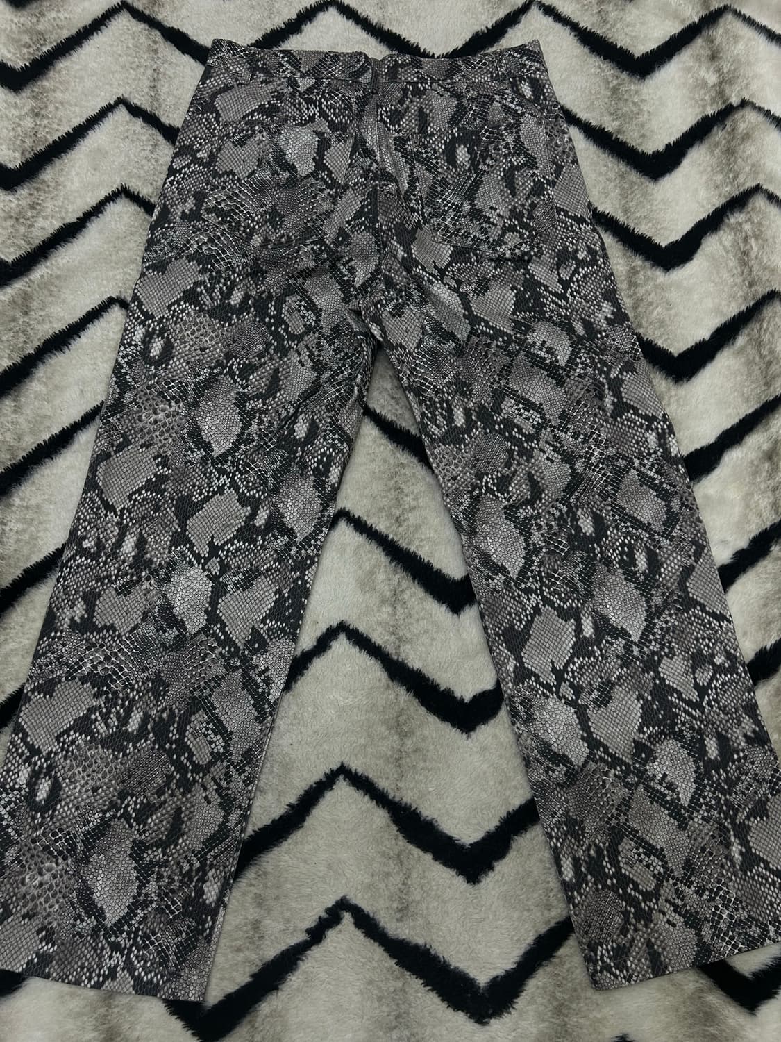 [L]엑스트라 오디너리 파이톤 팬츠 상품이미지4